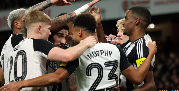 Newcastle ‘rrëzon’ Arsenalin, prek finalen e EFl Cup