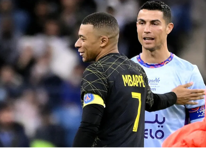 Ronaldo: Mbappe s’di të luajë si qendërsulmues!