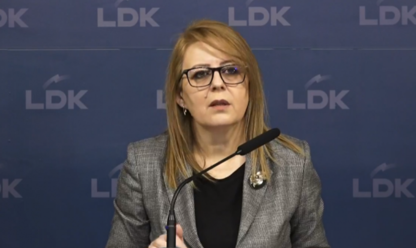 Bajrami: Kurti më 2019 tha se rryma duhet të lirohet se flemë mbi thëngjill, por me 1 prill 2025 do të paguani edhe 15 % më shtrenjtë