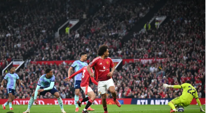 Man United dhe Arsenal ndajnë pikët në derbin e madh anglez