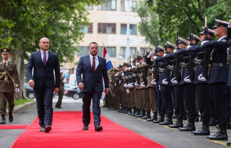 Sot nënshkruhet deklarata trilaterale Shqipëri, Kroaci e Kosovë