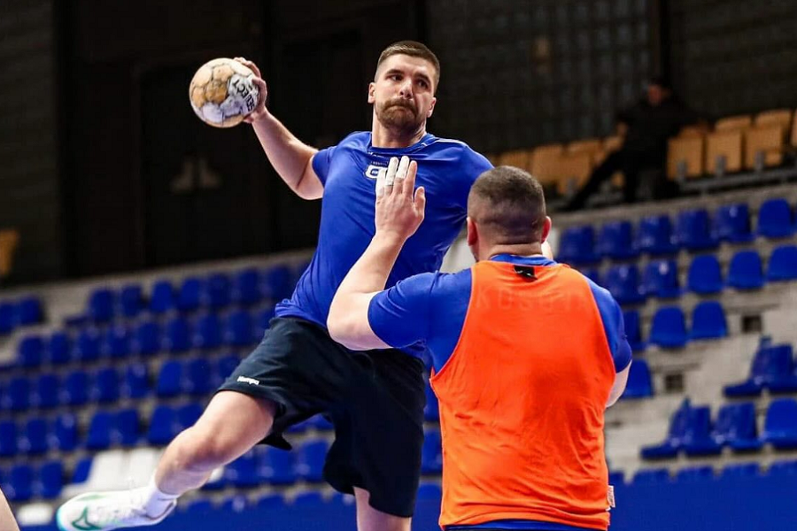 Kosova zhvillon sot përballjen vendimtare me Ukrainën