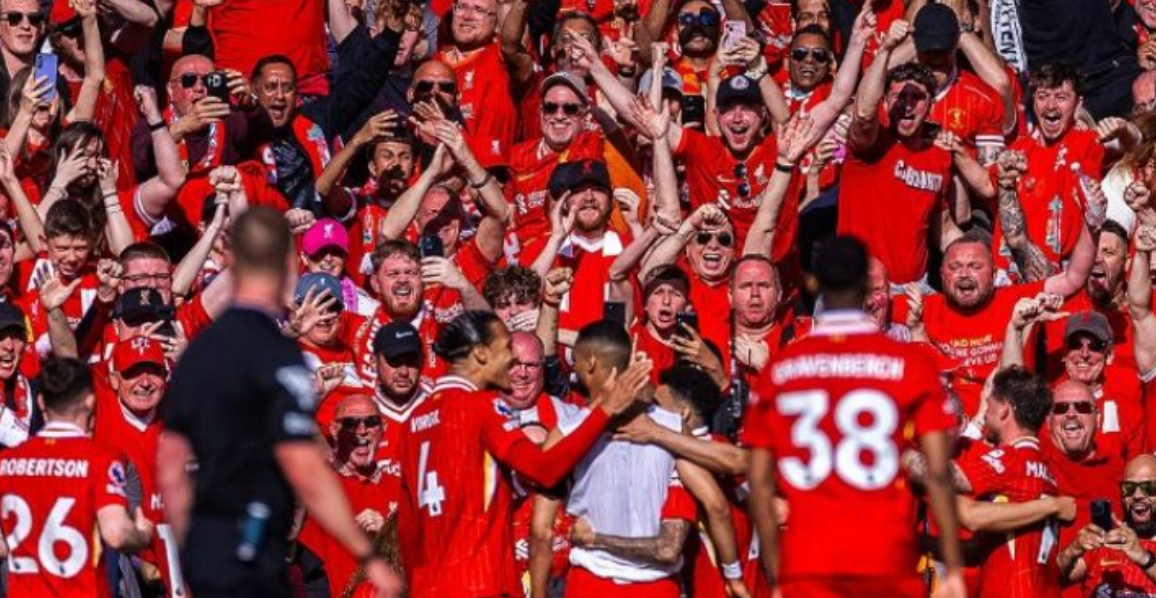 Liverpooli fiton me spektakël ndaj Tottenhamit dhe shpallet kampion i Ligës Premier Liverpooli fiton me spektakël ndaj Tottenhamit dhe shpallet kampion i Ligës Premier