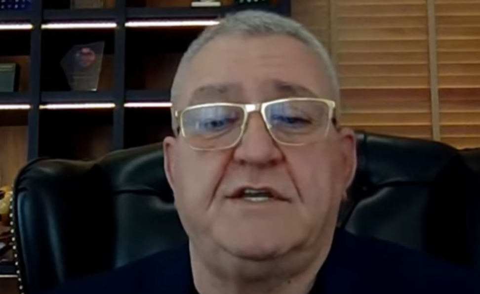 Armand Duka: Askush më parë s’e kishte ngritur flamurin kosovar në Beograd, Serbia e njohu defakto Kosovën
