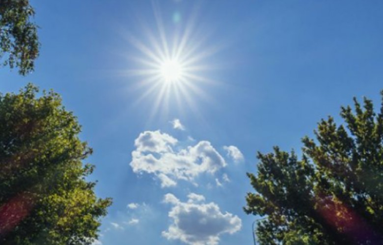 Motin në Shqipëri i kthjellt, temperaturat deri 28°C Motin në Shqipëri i kthjellt, temperaturat deri 28°C