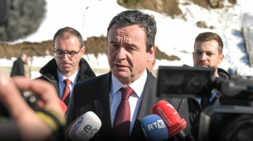Kurti hesht për refuzimin e ftesës nga Abdixhiku