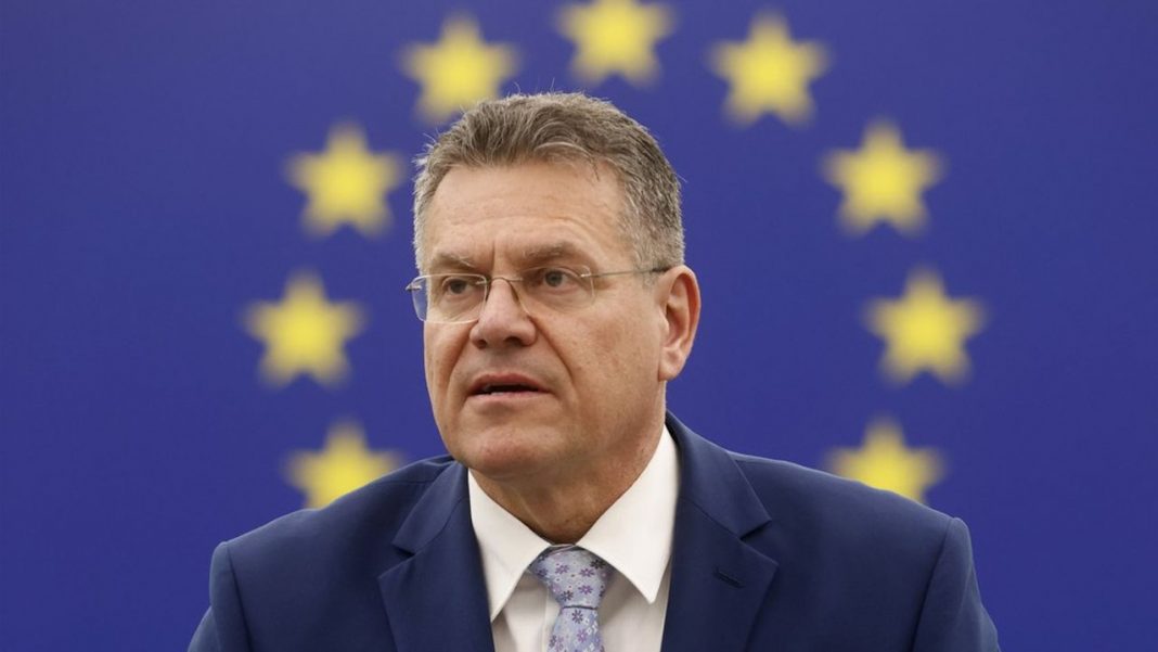 BE zotohet të mbrojë interesat e saj pasi Trump bëri thirrje për tarifa prej 50% BE zotohet të mbrojë interesat e saj pasi Trump bëri thirrje për tarifa prej 50%