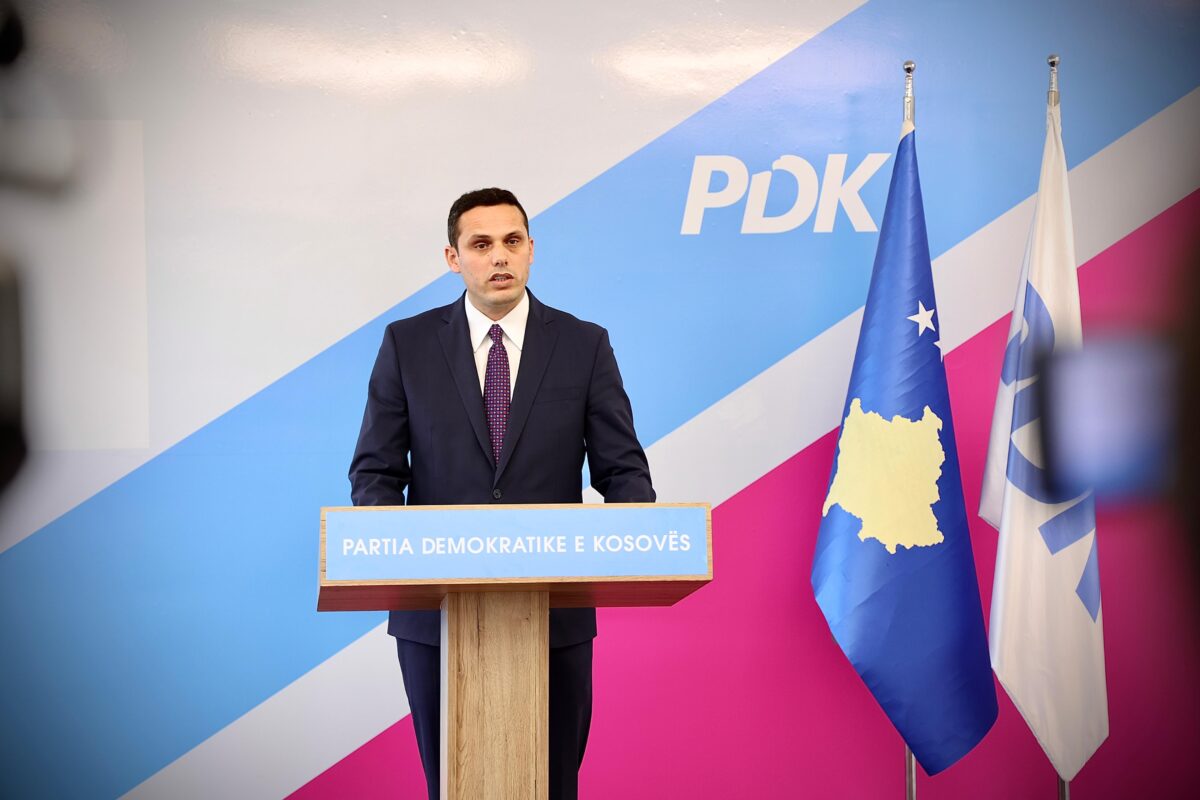 Gruda, PDK: Refuzimi i mbrojtjes në liri të të akuzuarve në Hagë, shkelje e të drejtave të njeriut Gruda, PDK: Refuzimi i mbrojtjes në liri të të akuzuarve në Hagë, shkelje e të drejtave të njeriut