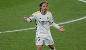 Reali e do në Botërorin e Klubeve, Modric rinovon vetëm për dy javë