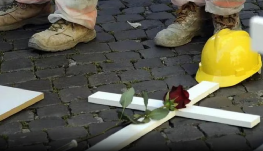 Humb jetën një 24-vjeçar nga Kosova në Milano, ra nga skelet Humb jetën një 24-vjeçar nga Kosova në Milano, ra nga skelet