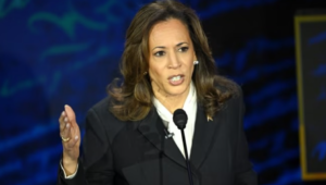 Kamala Harris sulmon Trump-in: Mbajti fjalimin e parë të rëndësishëm që nga humbja e zgjedhjeve