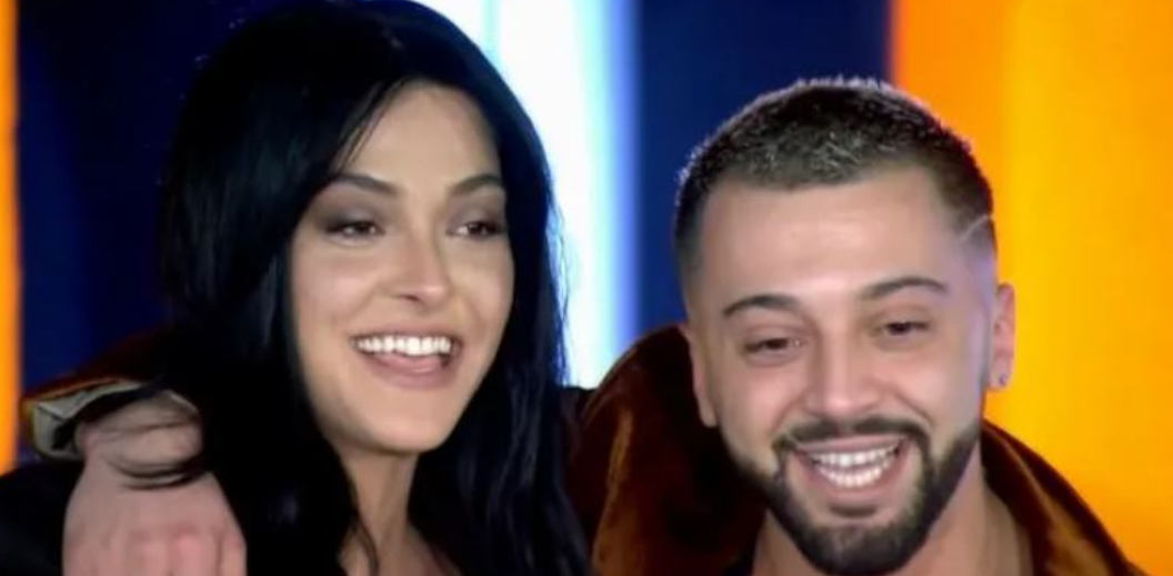 Lajmet për të dhe Diellzën, thyen heshtjen motra e Gjestit Lajmet për të dhe Diellzën, thyen heshtjen motra e Gjestit