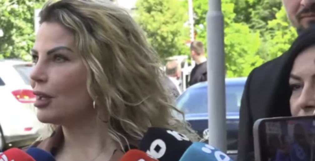 Balje zbardh prapaskenat e ofertës politike në këmbim të votës për Albulena Haxhiun (VIDEO) Balje zbardh prapaskenat e ofertës politike në këmbim të votës për Albulena Haxhiun (VIDEO)