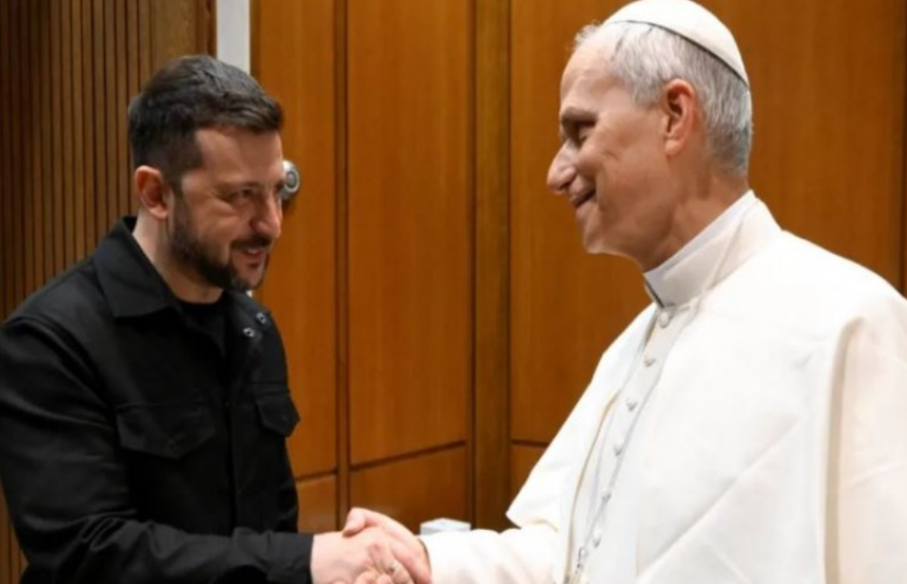 Papa Leoni XIV takohet me Zelenskyn pas meshës inauguruese Papa Leoni XIV takohet me Zelenskyn pas meshës inauguruese