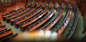 Pesë muaj pa Kuvend aktiv- Marrëveshje ndërkombëtare dhe ligje mbesin pezull