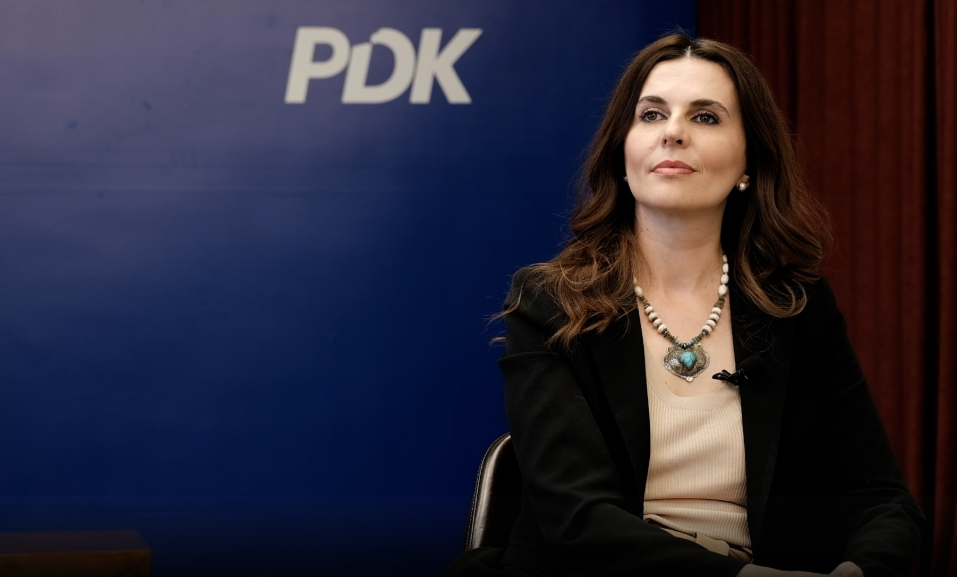 Çitaku: Për turp, Dehari ia ndali fjalën Memli Krasniqit, por jo përfaqësuesit të Listës Serbe Çitaku: Për turp, Dehari ia ndali fjalën Memli Krasniqit, por jo përfaqësuesit të Listës Serbe