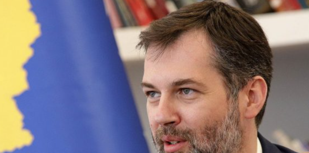 Çeku: Presidentja ka bërë përpjekje për zgjidhje, por përgjegjës janë 120 deputetët