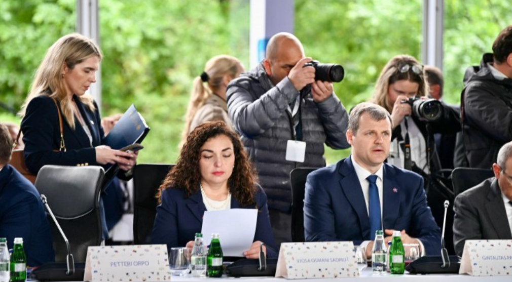 Osmani: Të hiqen masat e padrejta ndaj Kosovës, zbehin shpresën e të rinjve Osmani: Të hiqen masat e padrejta ndaj Kosovës, zbehin shpresën e të rinjve