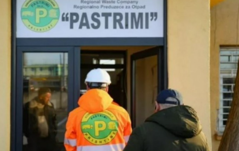 `Pastrimi` ndërpret grumbullimin e mbeturinave në Prishtinë `Pastrimi` ndërpret grumbullimin e mbeturinave në Prishtinë
