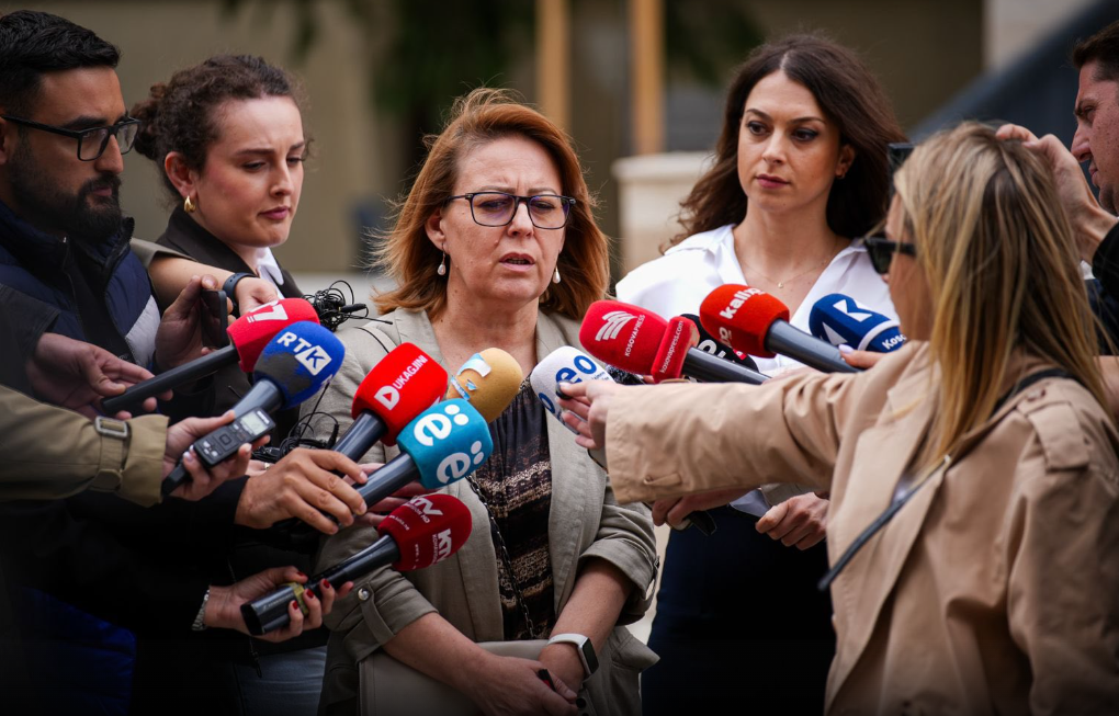 Bajrami: As opozita nuk i ka numrat, brenda LDK-së ka deputetë që janë kundër Bajrami: As opozita nuk i ka numrat, brenda LDK-së ka deputetë që janë kundër