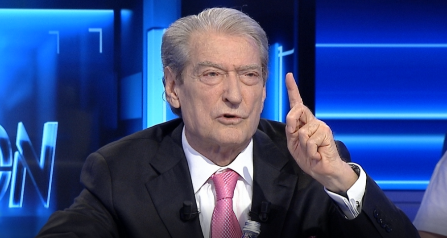 Sali Berisha zbulon përfundimisht se kur do të tërhiqet nga politika Sali Berisha zbulon përfundimisht se kur do të tërhiqet nga politika