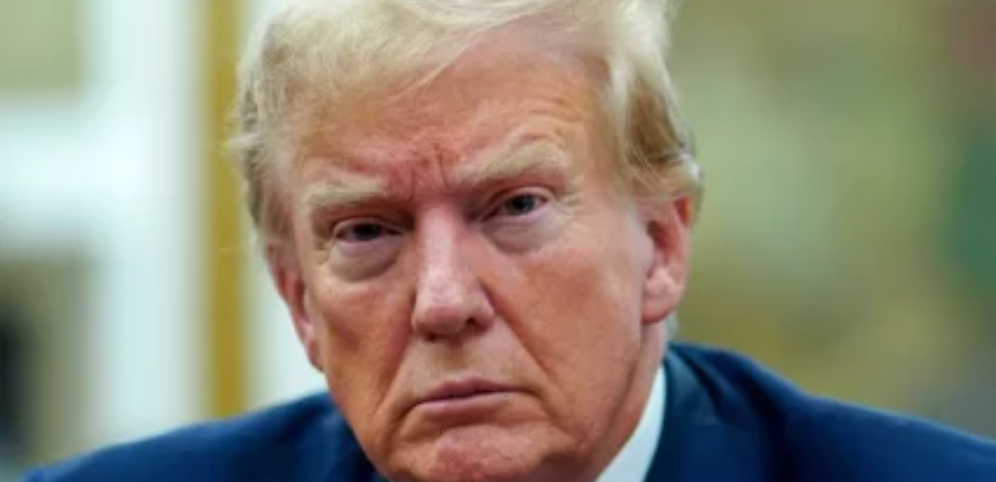 Trump: Nuk do të shkurtoj buxhetin e mbrojtjes prej 1 trilion dollarësh Trump: Nuk do të shkurtoj buxhetin e mbrojtjes prej 1 trilion dollarësh