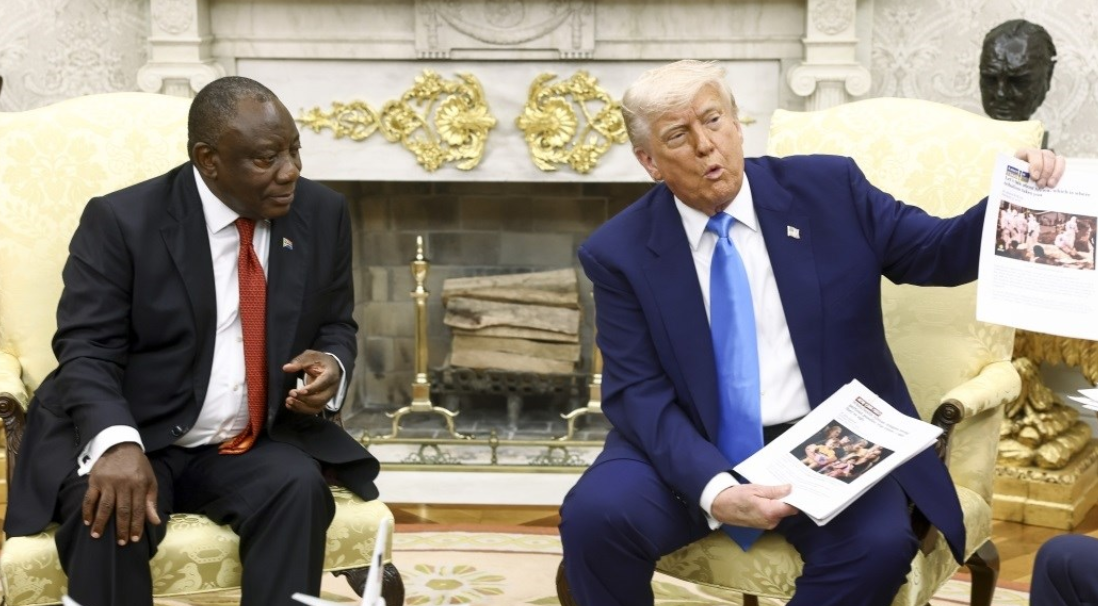 Trump shokon presidentin e Afrikës së Jugut. I tregon videot në takim: “Gjenocid, vdekje, vdekje” Trump shokon presidentin e Afrikës së Jugut. I tregon videot në takim: “Gjenocid, vdekje, vdekje”