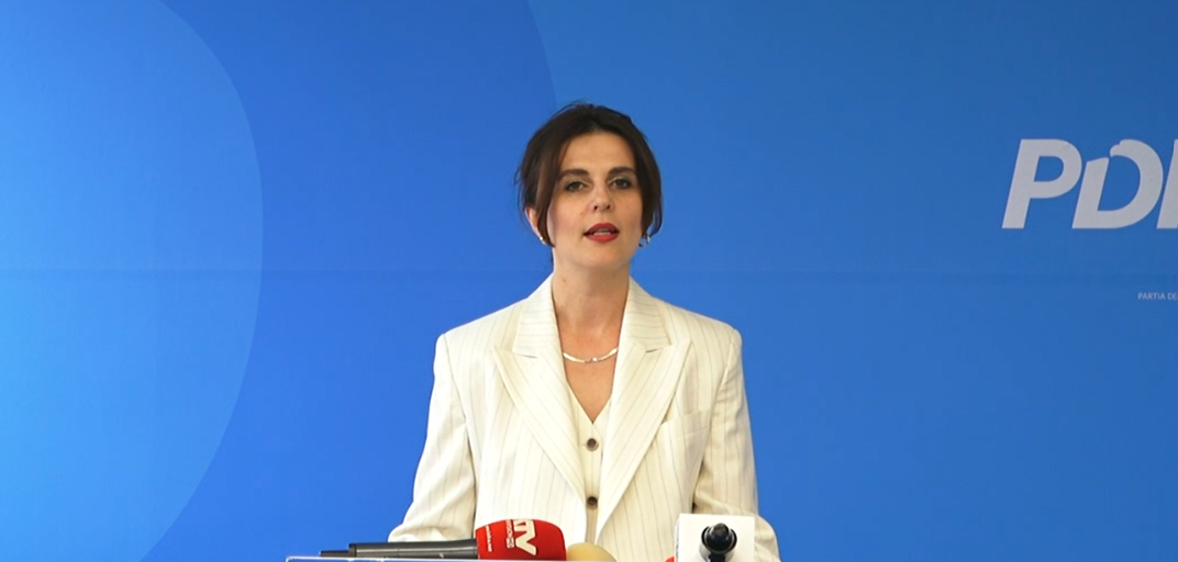 Çitaku: LVV-ja nuk meriton as dorështrëngim për mënyrën si e ka trajtuar PDK-në e Kuvendin Çitaku: LVV-ja nuk meriton as dorështrëngim për mënyrën si e ka trajtuar PDK-në e Kuvendin