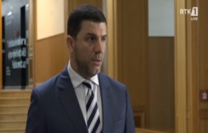 Krasniqi nuk pret ndryshim të situatën as pas takimit me Kurtin (Video)