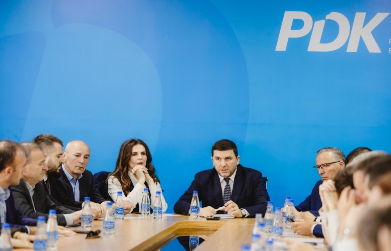 PDK e hapur për dialog: Zgjidhja është qeveri e re nga ish-opozita PDK e hapur për dialog: Zgjidhja është qeveri e re nga ish-opozita