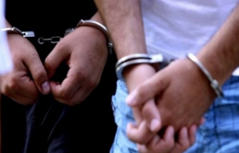 Përmes gjurmëve të gjakut, policia kapi hajnat në Zveçan Përmes gjurmëve të gjakut, policia kapi hajnat në Zveçan