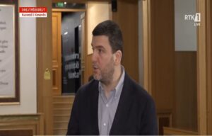 Krasniqi: Haxhiu nuk i ka e nuk do t’i ketë votat për kryetare