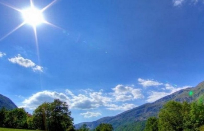 Moti në Shqipëri i qëndrueshëm, temperatura deri në 26°C Moti në Shqipëri i qëndrueshëm, temperatura deri në 26°C