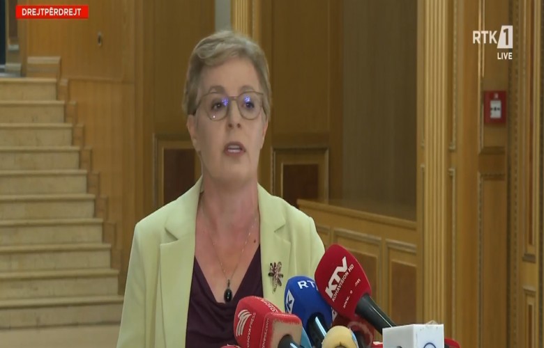 Gërvalla: Betejat politike bëhen për qeverinë e jo Kuvendin Gërvalla: Betejat politike bëhen për qeverinë e jo Kuvendin