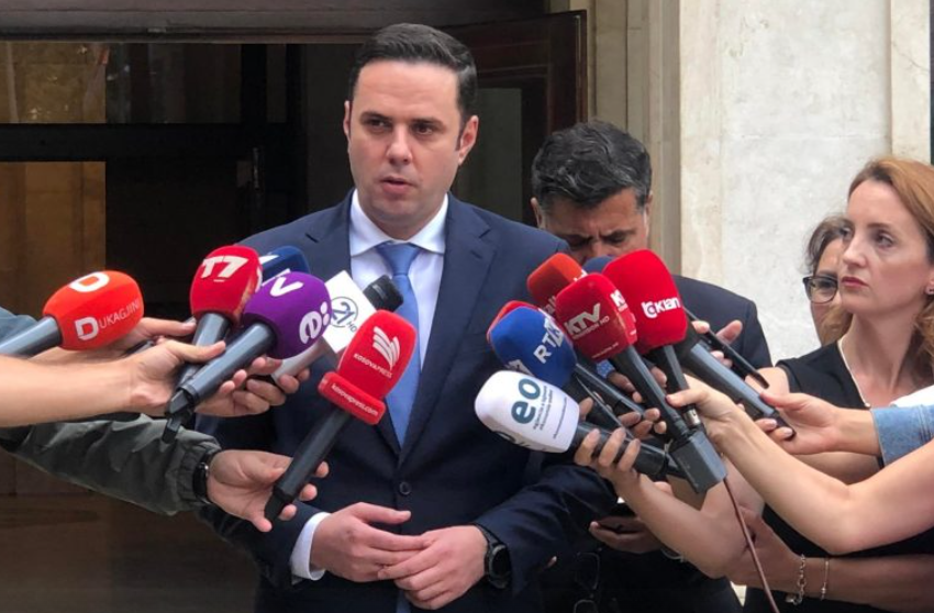 Abdixhiku: E pakuptueshme, LV-ja s’mund të bëjë një shumicë minimale Abdixhiku: E pakuptueshme, LV-ja s’mund të bëjë një shumicë minimale