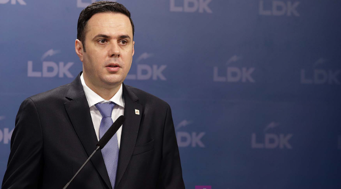 Abdixhiku pas letrës së Kurtit: Do t’i kthejmë përgjigje me kohë Abdixhiku pas letrës së Kurtit: Do t’i kthejmë përgjigje me kohë