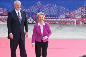 Von der Leyen uron Ramën: Nën udhëheqjen Tuaj, Shqipëria përparim të madh drejt BE-së