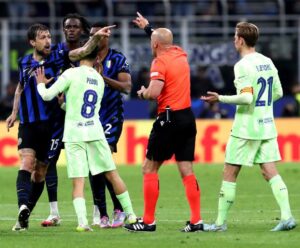 Barcelona kërkon hetim nga UEFA për arbitrin, por në 210’ ka qenë në avantazh vetëm për 6’