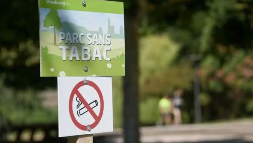 Franca ndalon pirjen e duhanit në plazhe, parqe dhe stacione autobusësh nga 1 korriku