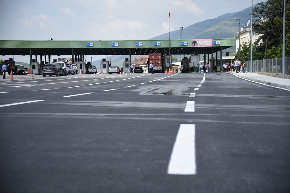 Hiqen kontrollet kufitare mes Shqipërisë dhe Kosovës