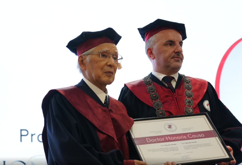UP-ja nderon me titullin “Doctor Honoris Causa” profesorin japonez Hisashi Owada UP-ja nderon me titullin “Doctor Honoris Causa” profesorin japonez Hisashi Owada