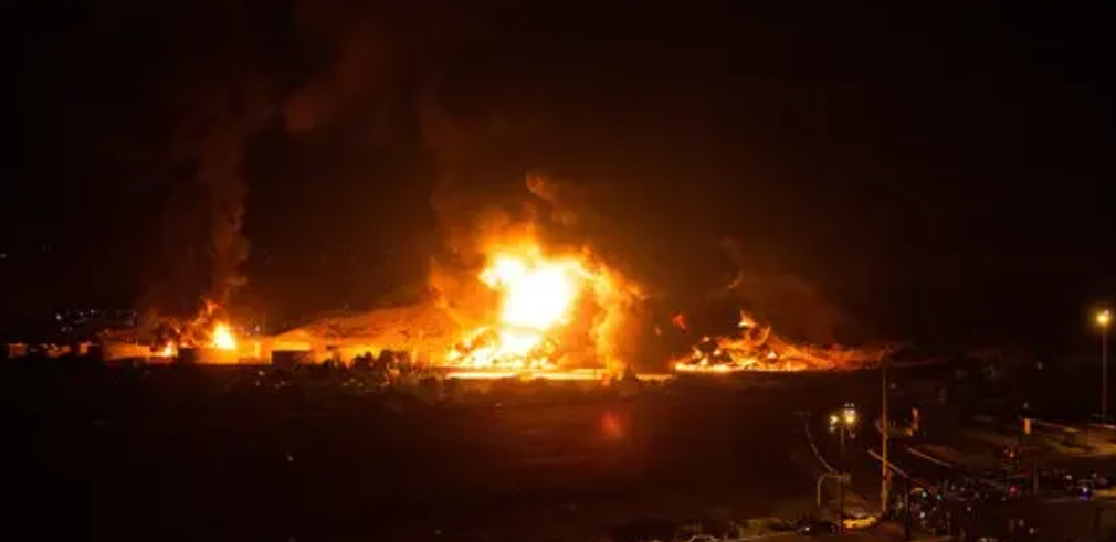 Izraeli raporton se ka sulmuar infrastrukturën raketore në Iranin perëndimor, dalin pamjet Izraeli raporton se ka sulmuar infrastrukturën raketore në Iranin perëndimor, dalin pamjet