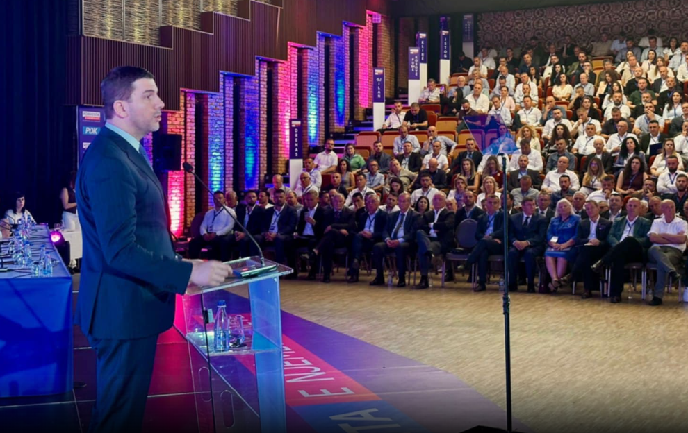 Memli Krasniqi në Konventën e PDK-së: Kauza jonë është Kosova, të mobilizohemi për fitore të reja Memli Krasniqi në Konventën e PDK-së: Kauza jonë është Kosova, të mobilizohemi për fitore të reja
