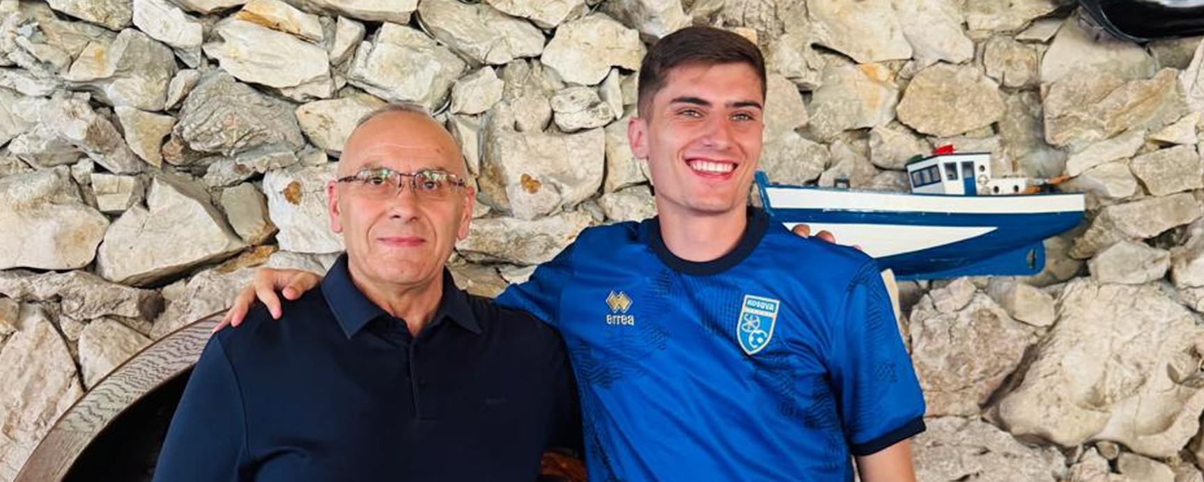 Veldin Hoxha i bashkohet Kombëtares së Kosovës Veldin Hoxha i bashkohet Kombëtares së Kosovës