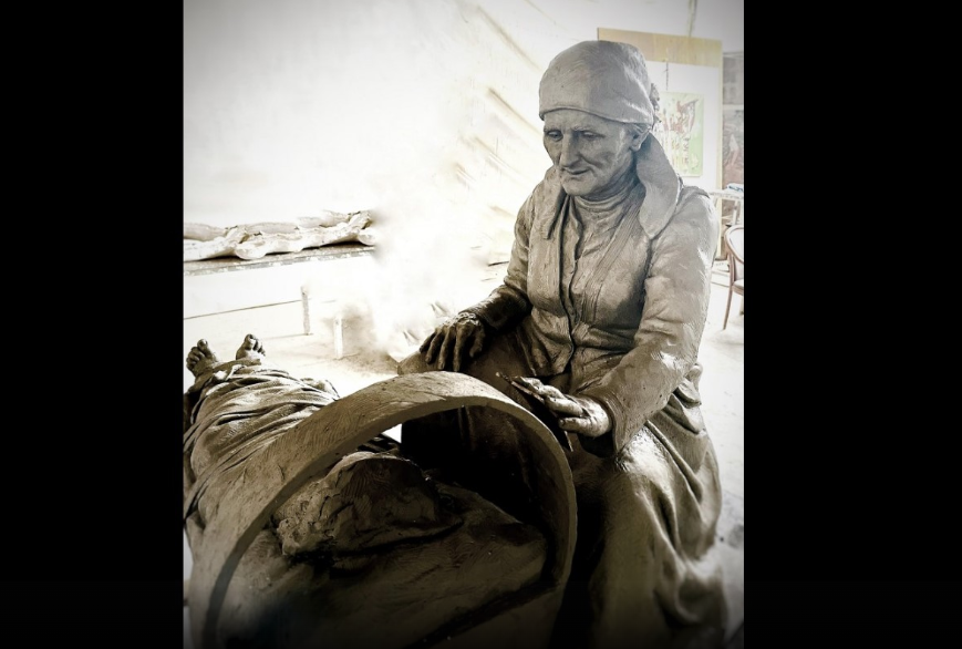 Nëna Zahide, nëna që kurrë nuk u lodh duke përkundur lirinë…! Nëna Zahide, nëna që kurrë nuk u lodh duke përkundur lirinë…!