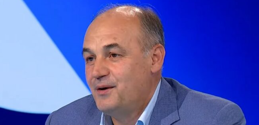 Befason Hoxhaj: E mbështes një koalicion mes Vetëvendosjes dhe PDK-së Befason Hoxhaj: E mbështes një koalicion mes Vetëvendosjes dhe PDK-së