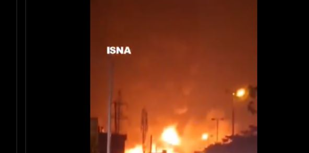 Izraeli godet fushën e naftës iraniane, e bën shkrumb e hi! (VIDEO) Izraeli godet fushën e naftës iraniane, e bën shkrumb e hi! (VIDEO)