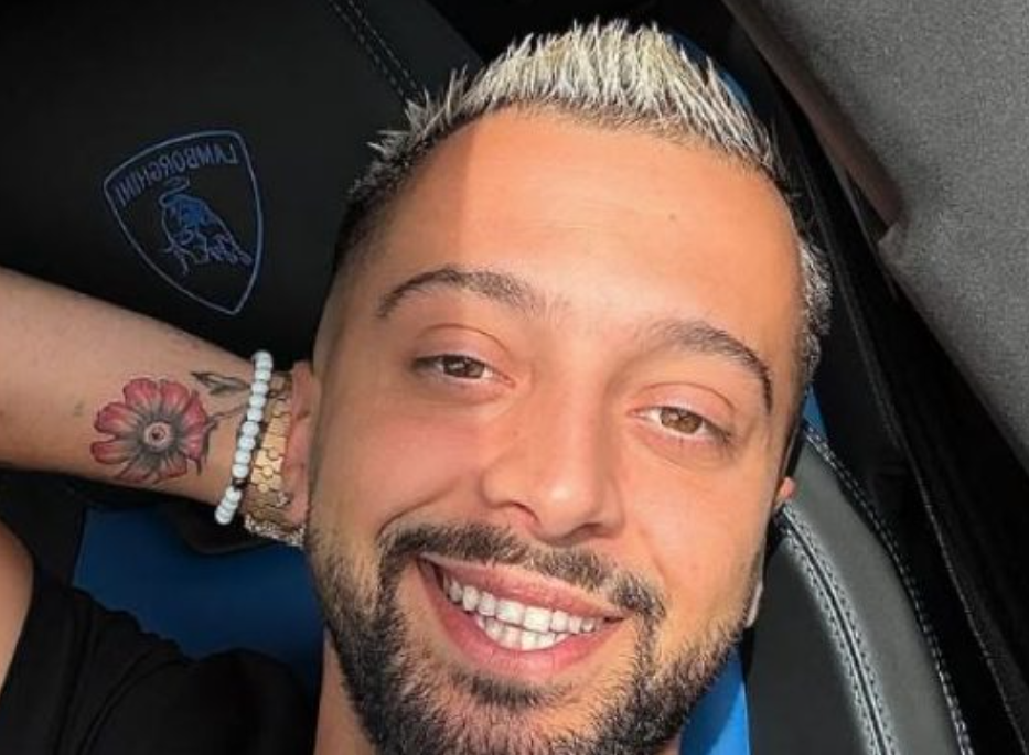 Gjesti kthehet në Pejë, publikon pamje nga livadhet e fshatit të tij (FOTO)