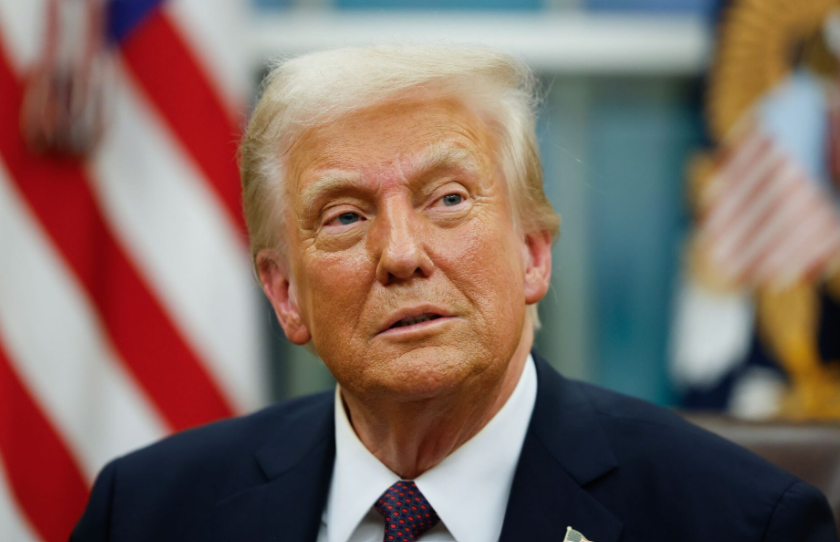 Trump parasheh ‘Aktin e kryengritjes’ nëse protestat kalojnë në dhunë Trump parasheh ‘Aktin e kryengritjes’ nëse protestat kalojnë në dhunë