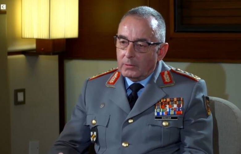 Shefi i mbrojtjes gjermane: Rusia mund të sulmojë NATO-n Shefi i mbrojtjes gjermane: Rusia mund të sulmojë NATO-n
